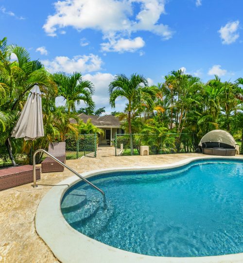 Sandy  Lane – Fairway No. 35 (Cottage)